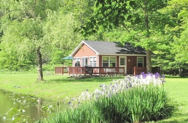 The Pond Cottage at Rustic River
