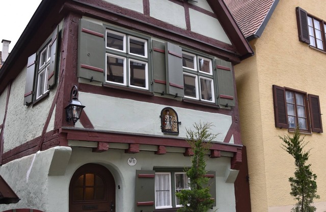 The small guest house in the heart of the historic old town of Dinkelsbühl.