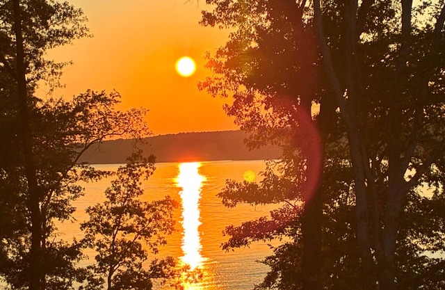 The Suite RetreatnLife is better at the lake!
