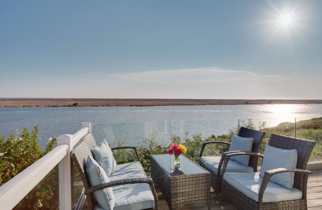 The Summer Lodge - Fleet Lagoon - Weymouth, Dorset