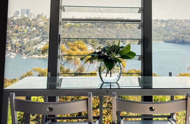 The Top House overlooking Middle Harbour