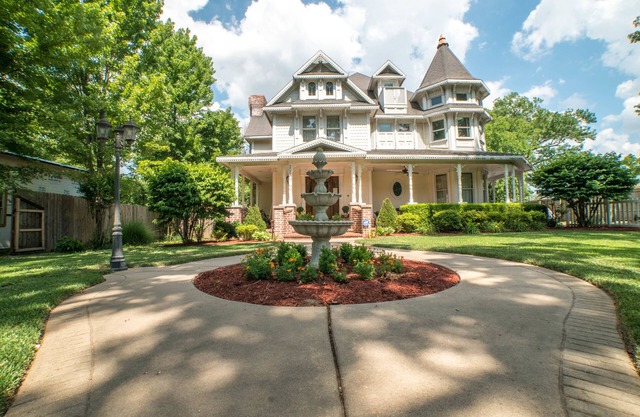 The Victoria B & B