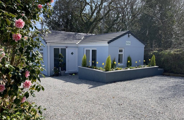 THE VIEW, pet friendly, character holiday cottage in Cardinham