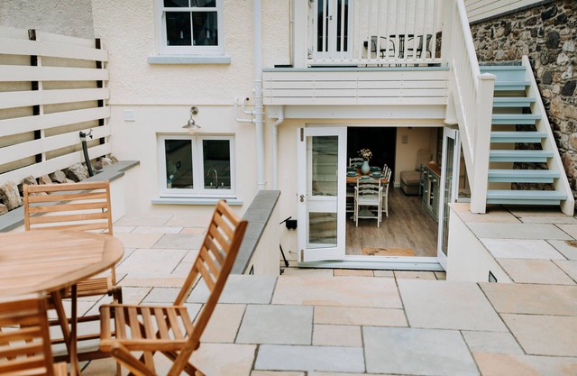 The Villa - A beautiful Pembrokeshire townhouse in the heart of St Davids