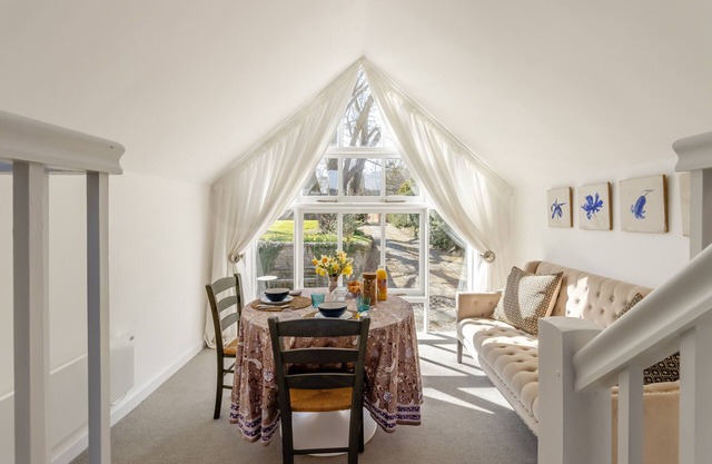 The Wain House - One Bedroom House, Sleeps 2