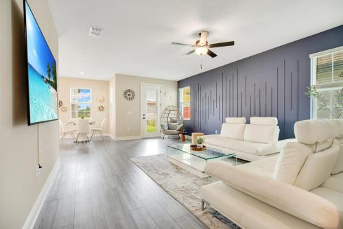 Themed and Modern Home in Reunion