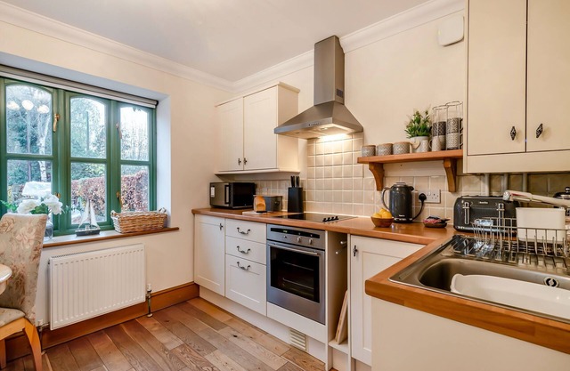 This charming little property is in a great area for exploring.