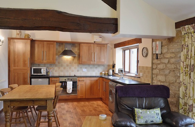 This delightful conversion provides a well equipped holiday accommodation.