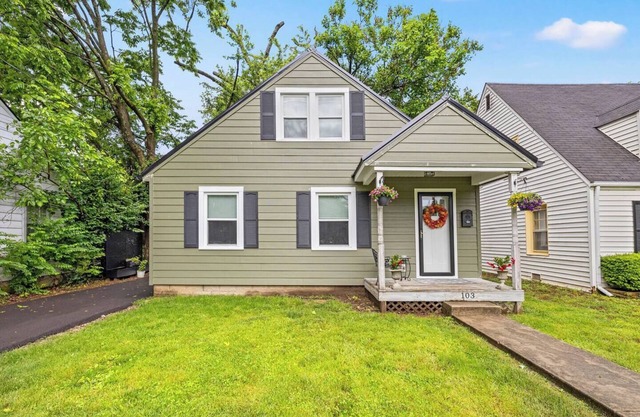 This house is a 2 bedroom(s), 1 bathrooms, located in Lexington, KY.