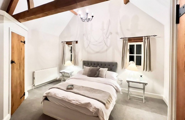 This is a great base to explore Salisbury and the surrounding countryside.