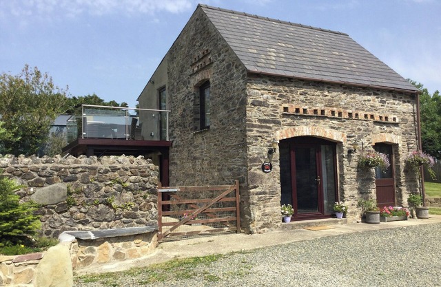 This is the perfect location for all the family to enjoy a holiday.