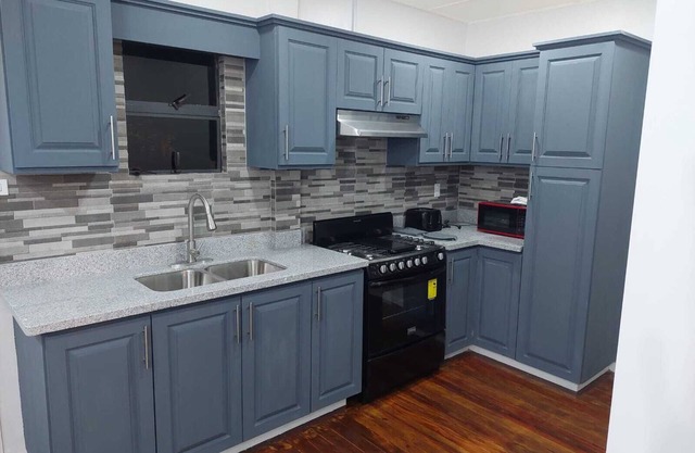This place is newly built with amazing amenities Great Lake front view
