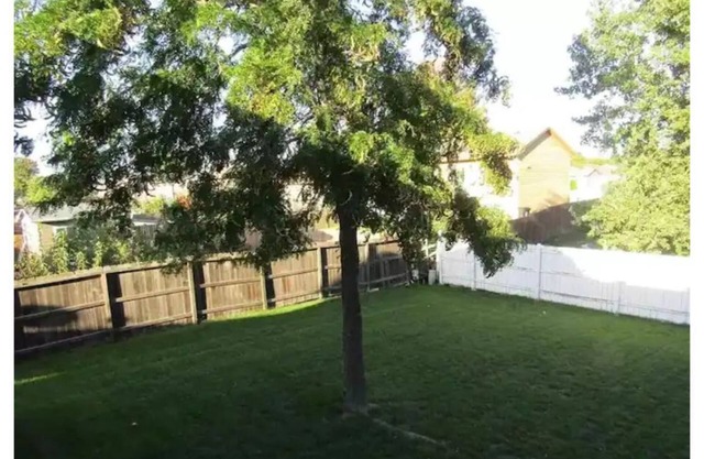 Three Bed, Two Bath, Clean/Safe, Close to downtown