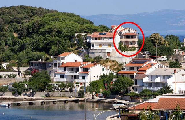 Three bedroom apartment with terrace and sea view Kampor, Rab (A-5034-a)