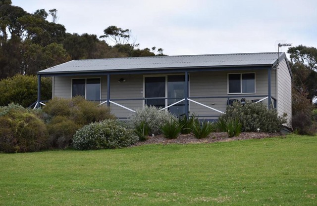 Tidal Dreaming Seaview Cottages