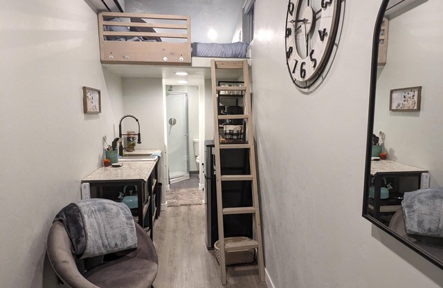 Tiny house: Casita D-downtown-UofA-Restaurants-Cafes-Bars-Shop-Museums-Parking