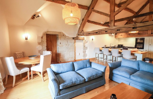 TITHE BARN, pet friendly in Melbourne, Derbyshire