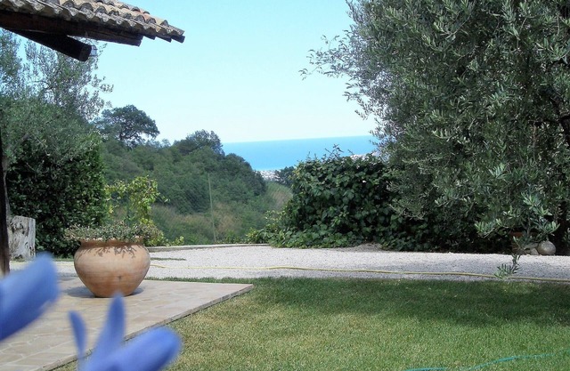 TOP HOLIDAY HOMES IN THE MARCHE/ITALY VIEW ABOUT ADRIA