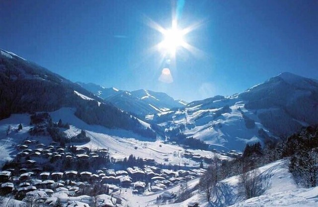Top location incl. Joker Card/Guest Mobility Ticket, WLAN, close to World Ski Championship slope (400m)