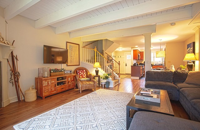 Topnotch Resort, Stowe. Luxury 2/2 Resort Home just steps from the Spa.