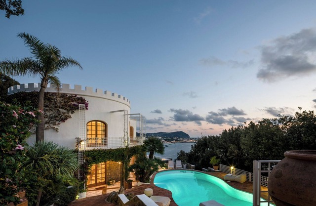 Torre dell'Aquila, Luxury Villa with concierge service.