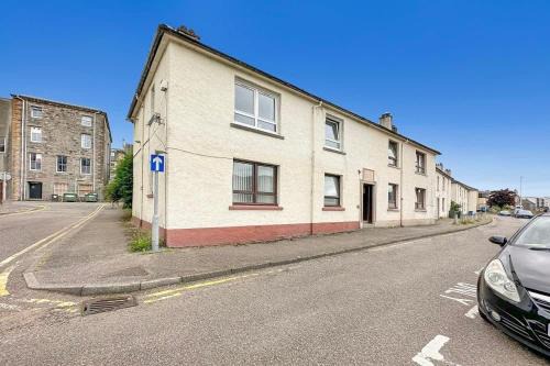 Town Centre Waterfront Apartment