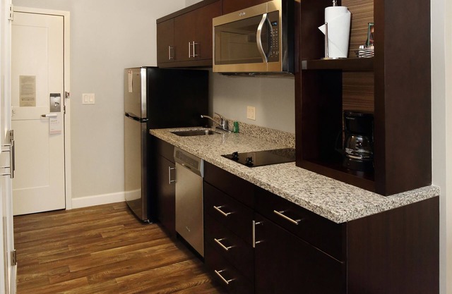 TownePlace Suites Grove City Mercer/Outlets
