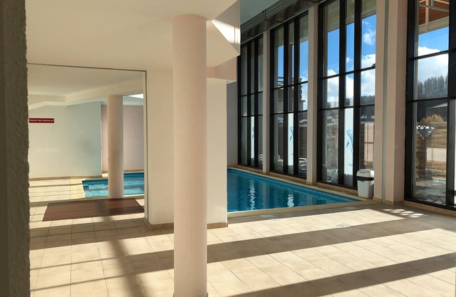 Track view apartment, 4 people, 36m2, 100m from the slopes