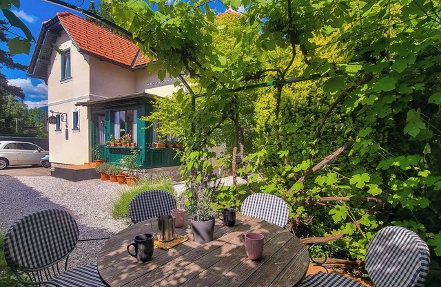 Traditional detached house in the heart of Bled.