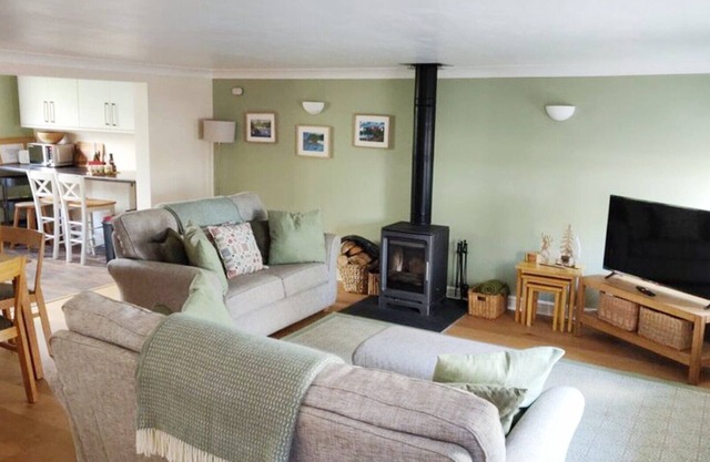 Traditional luxury Welsh barn holiday cottage