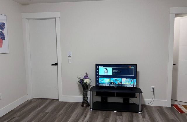 Trail Bridge Suite