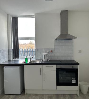 Train Station Apartments- 2 Beds-1 Beds