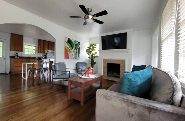 Tranquil Home in ATL- Sleeps 9