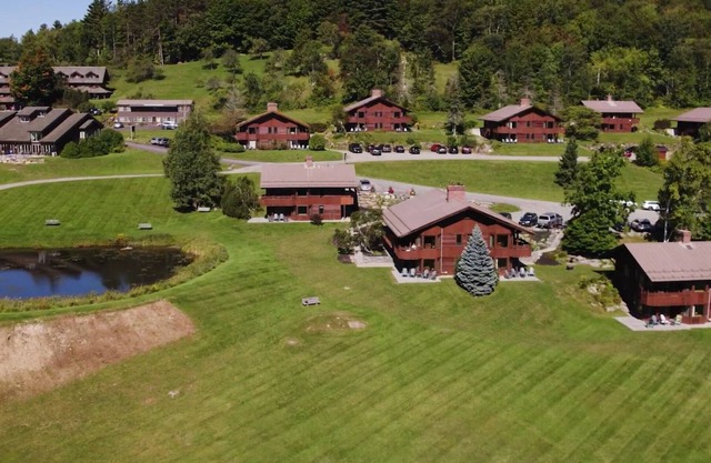 Trapp Family Lodge - Vt Foliage - Unbelievable views - Top Floor Guesthouse
