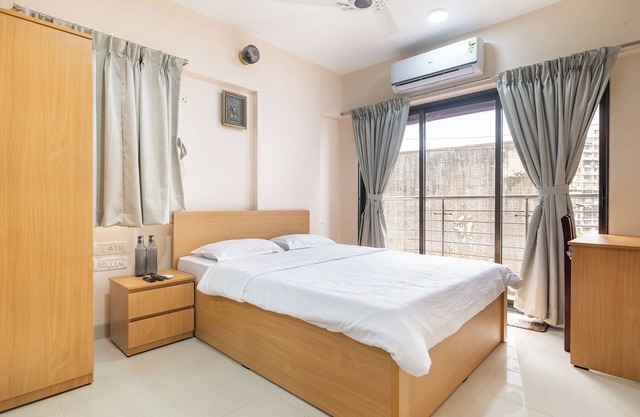 Treat Homes Service Apartment in BKC Sindhuratna 701