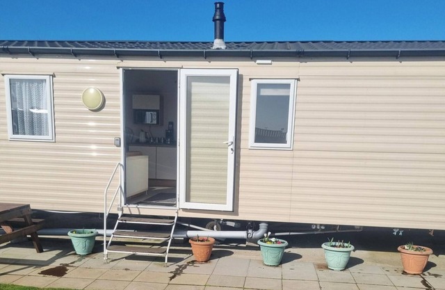 Trecco Bay Porthcawl 2-Bed Caravan, Sleeps 6