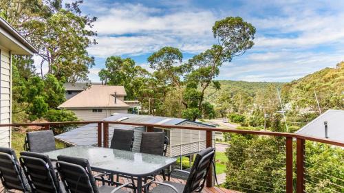 'Treetops On The Bay - Water Views' by Accom Holidays