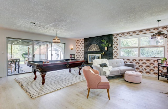 Trendy 3BR Home In Safe Neighborhood + Fenced Yard