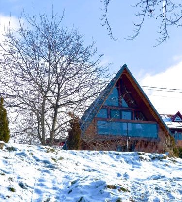 Triangle House Parang
