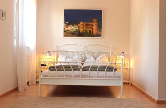 Trier 2- 4 pers., 2ZKBT, 45 qm, 3 *, modern and complete, suitable for allergy sufferers, WiFi
