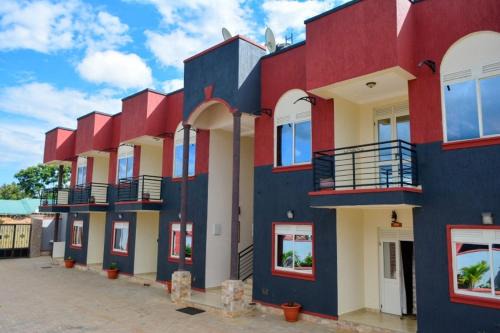 Tripplex Apartment Hotel