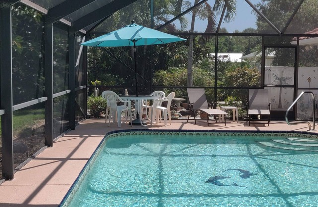 Tropical paradise getaway on the Treasure Coast (FL)