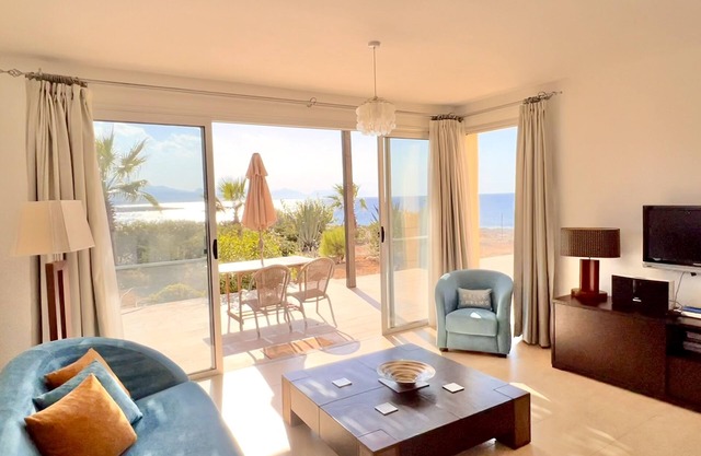 True front line apartment in Tatlisu North Cyprus