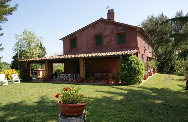 TUSCANY COUNTRY HOUSE