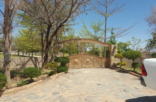Twin Cave Lodge