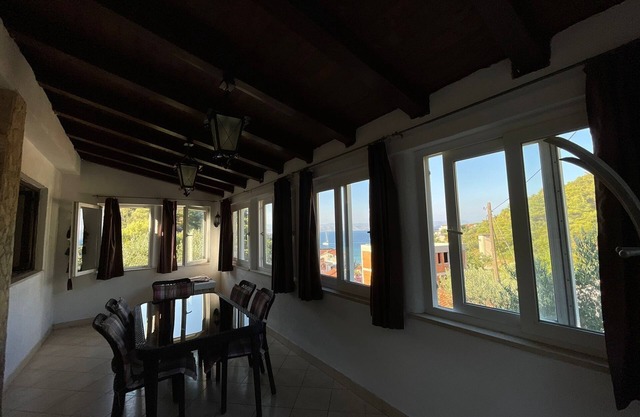 Two bedroom apartment with terrace and sea view Cove Donja Kruščica - Donja Krušica, Šolta (A-15636-a)
