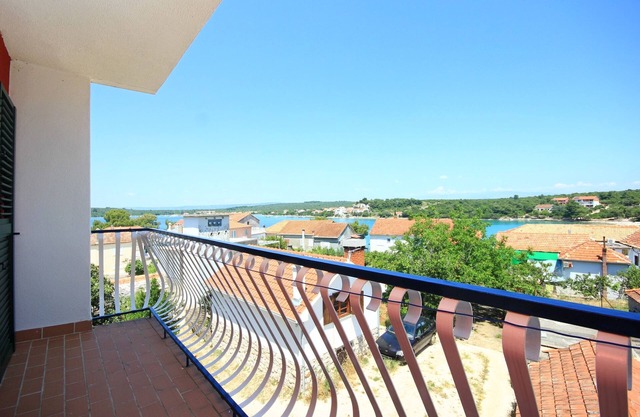 Two bedroom apartment with balcony and sea view Lovište, Pelješac (A-10182-b)