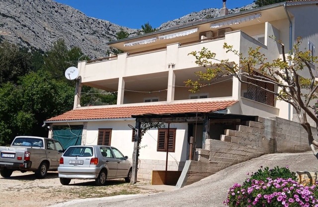 Two bedroom apartment with terrace and sea view Ivan Dolac, Hvar (A-24264-b)