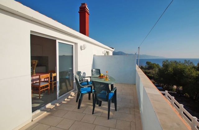 Two bedroom apartment with terrace and sea view Zavalatica, Korčula (A-247-a)
