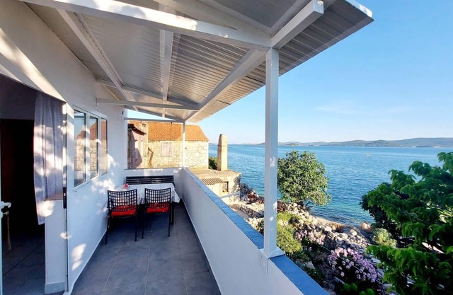 Two bedroom apartment near beach Sveti Petar, Biograd (A-6167-a)
